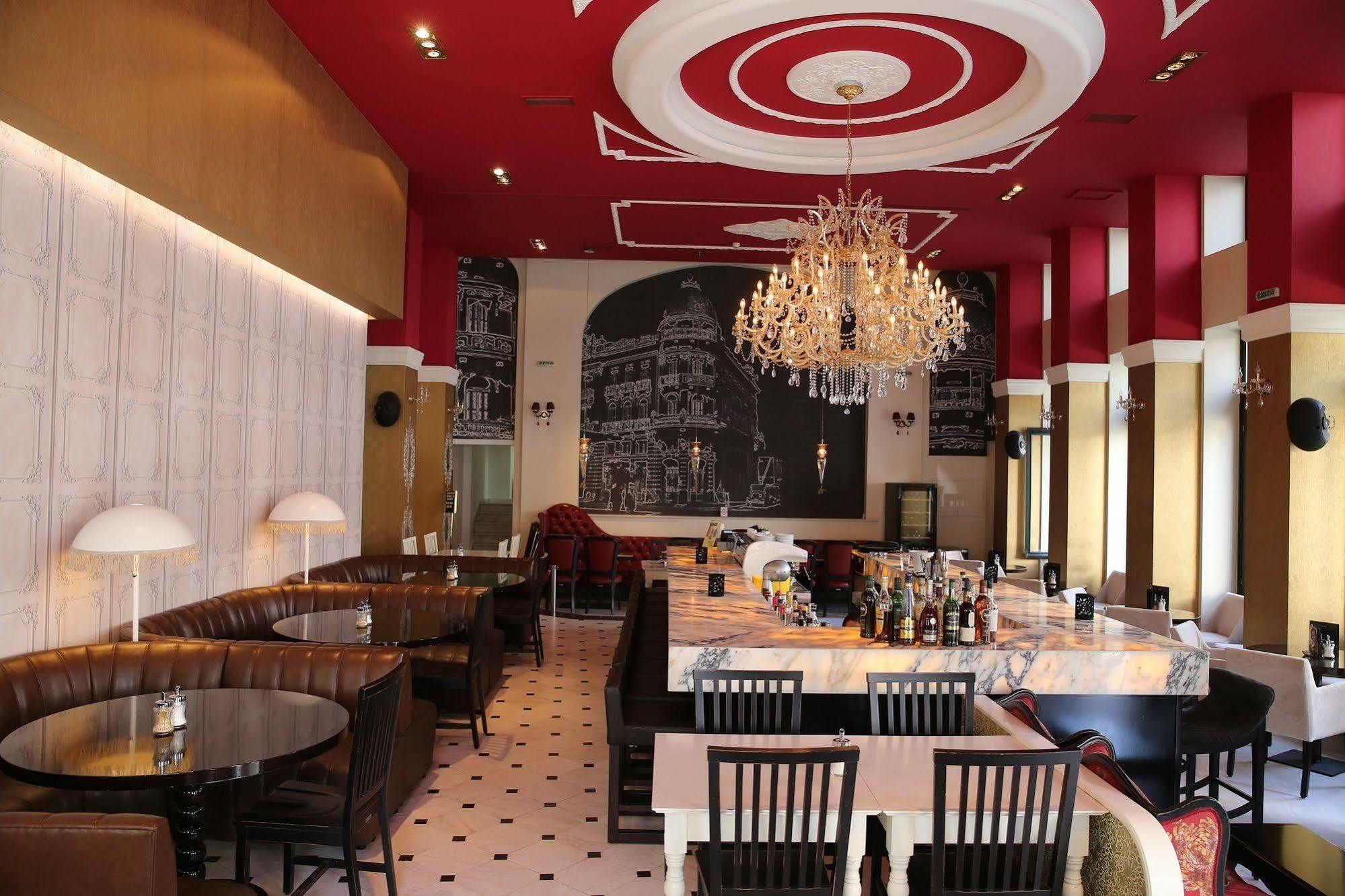 Arni Domotel Hotel